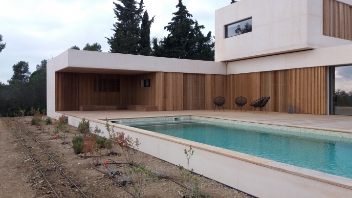 MAISON A