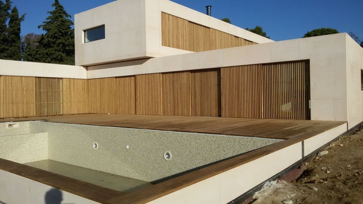 MAISON A