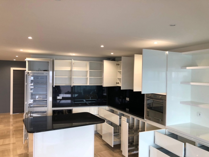 COZINHA E PORTAS