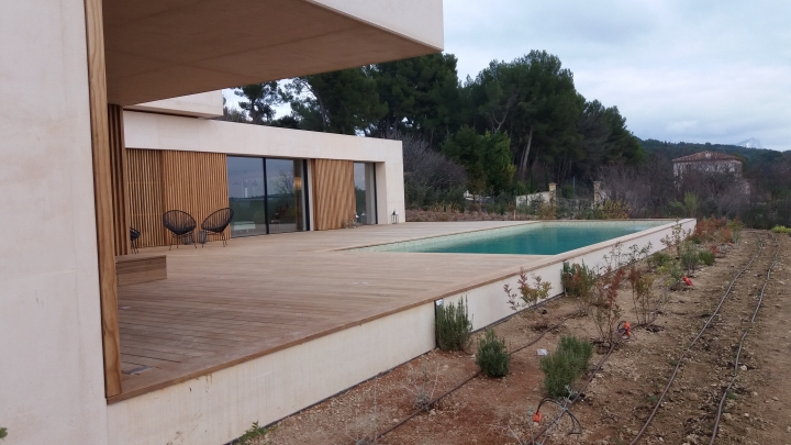 MAISON A