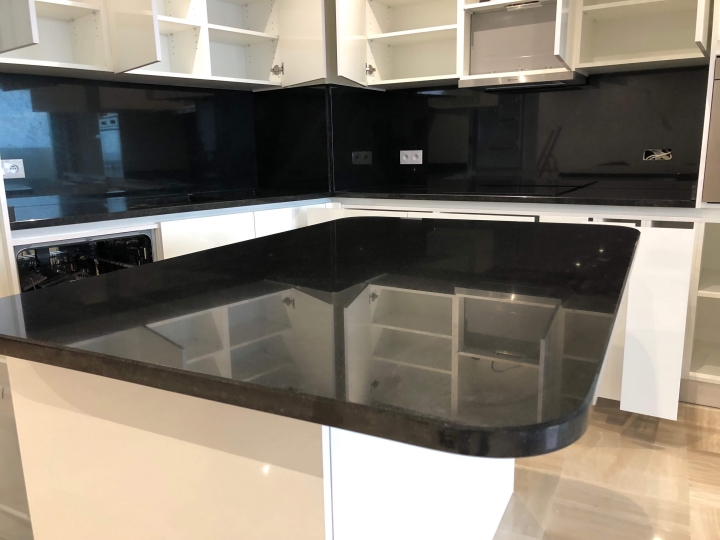 COZINHA E PORTAS